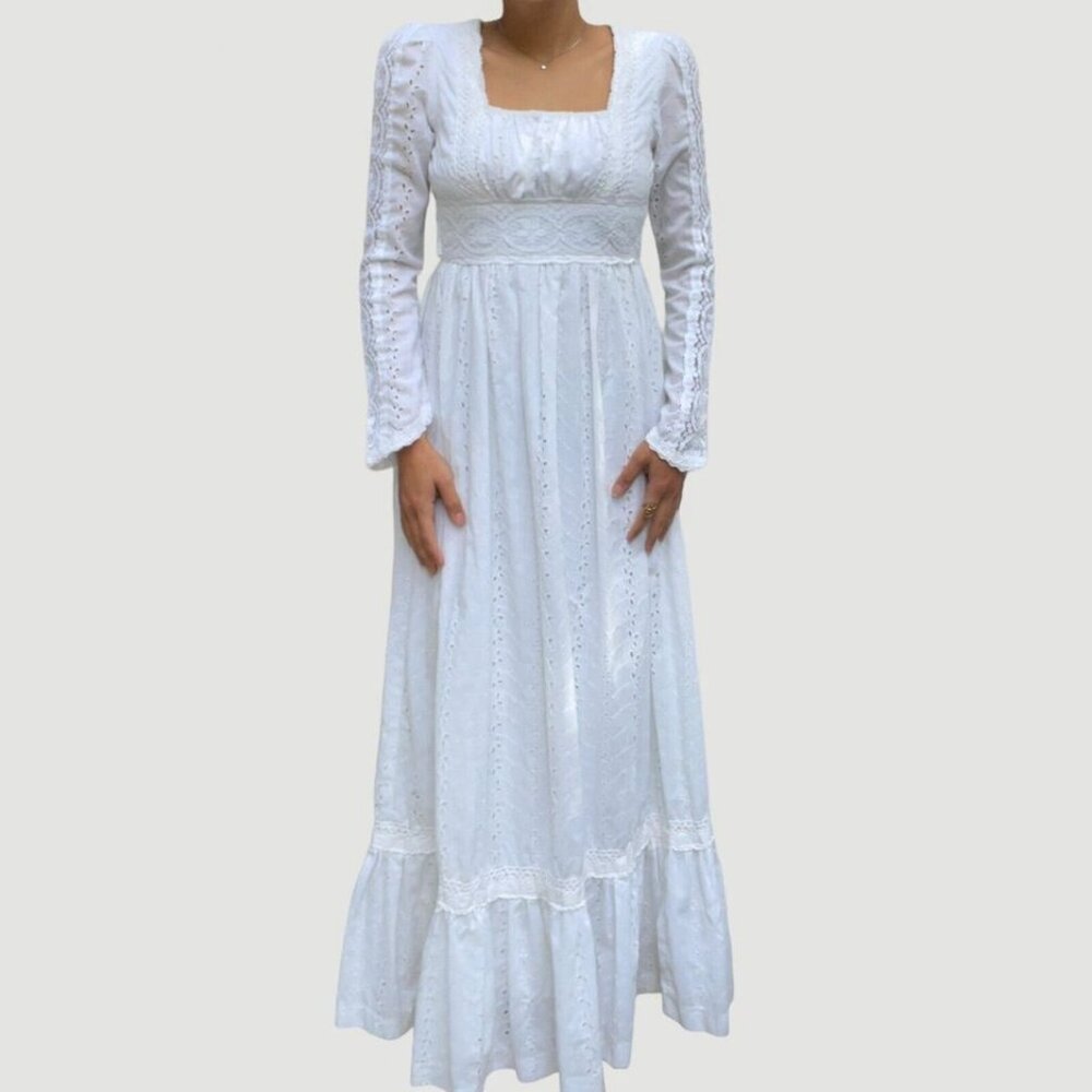 Gunne Sax, Jessica McClintock. Vintage 1970's. Excellent condition! Size 7